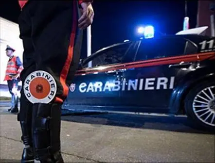 Anziana chiusa in cucina e rapinata, via con 60mila euro di gioielli. Due arresti
