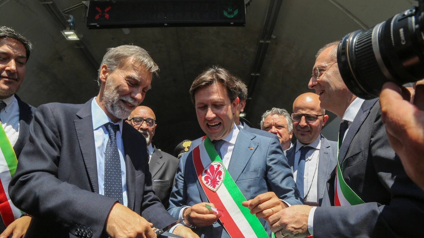Il ministro Del Rio e il sondaco Nardella inaugurano il bypass del Galluzzo (Germogli)