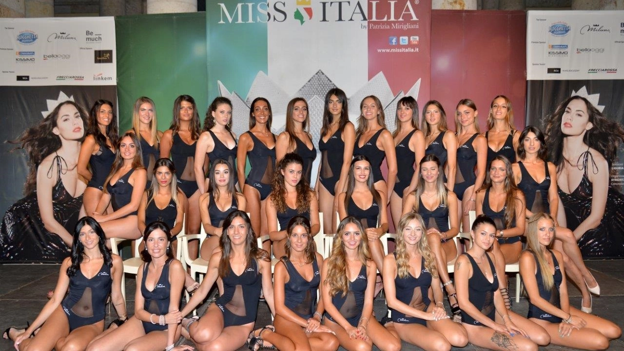 Miss Toscana, il gruppo delle finaliste(Foto Rastrelli)