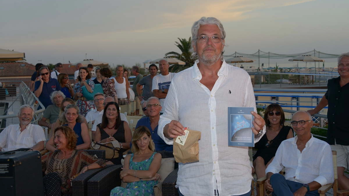 La presentazione al bagno Marzocco di Tonfano