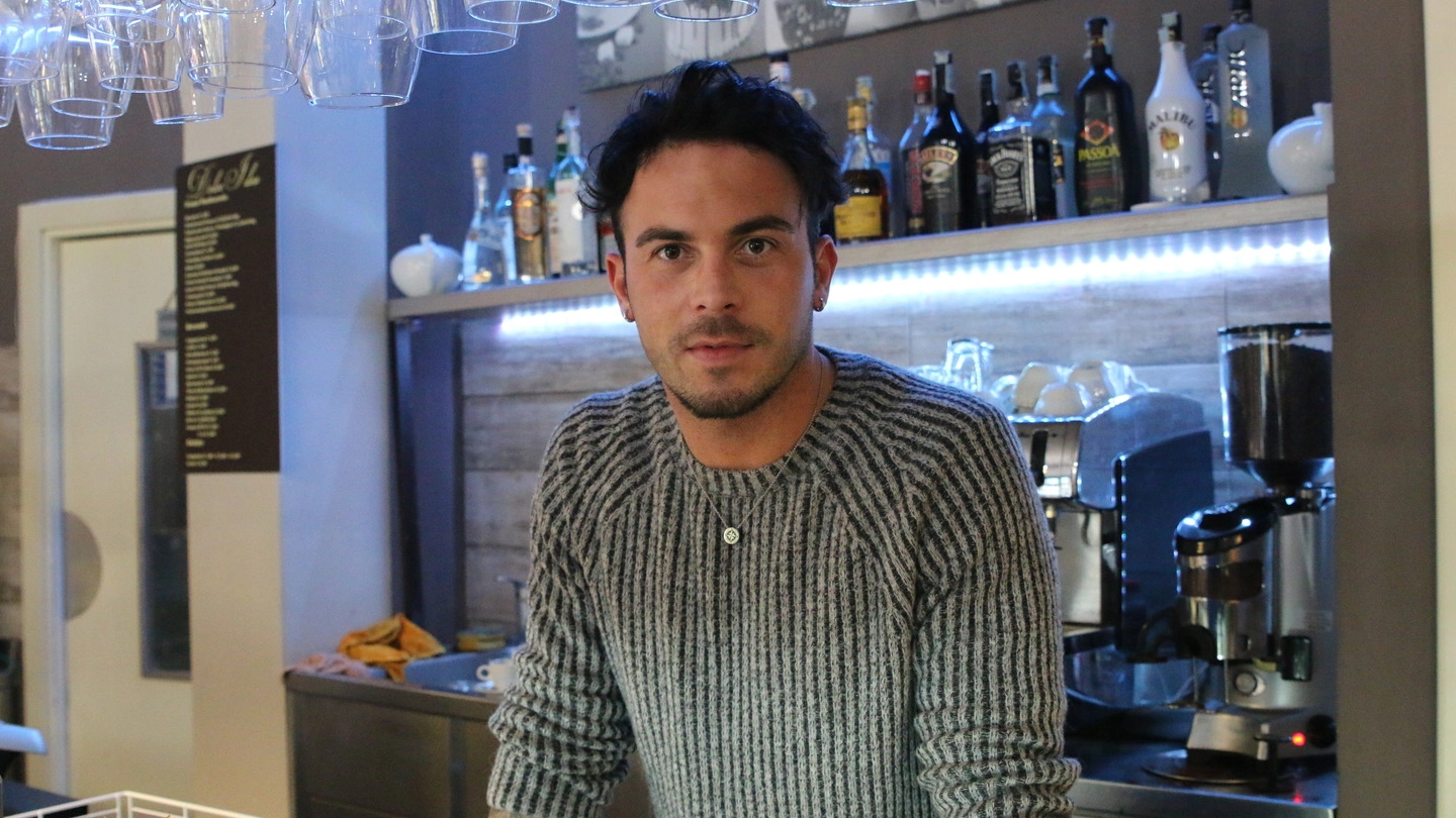 Michele Chelossi, titolare del bar pasticceria “Dolce idea” 