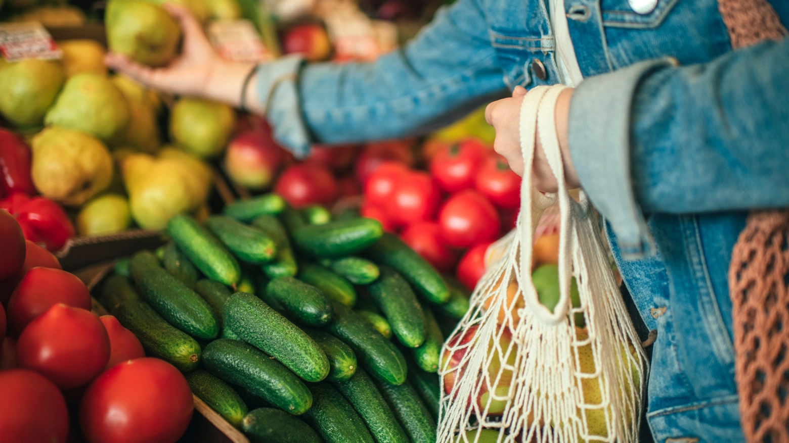 Spesa in un supermercato Spesa in un supermercato