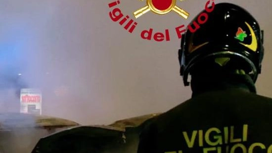 Incendio in appartamento  Evacuato un condominio