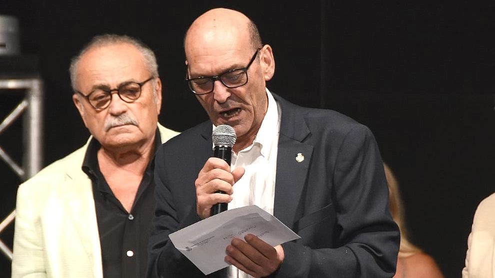 Cosci tende una mano a Strettoia: "La Festa del vino è una priorità" Cosci tende una mano a Strettoia: "La Festa del vino è una priorità"
