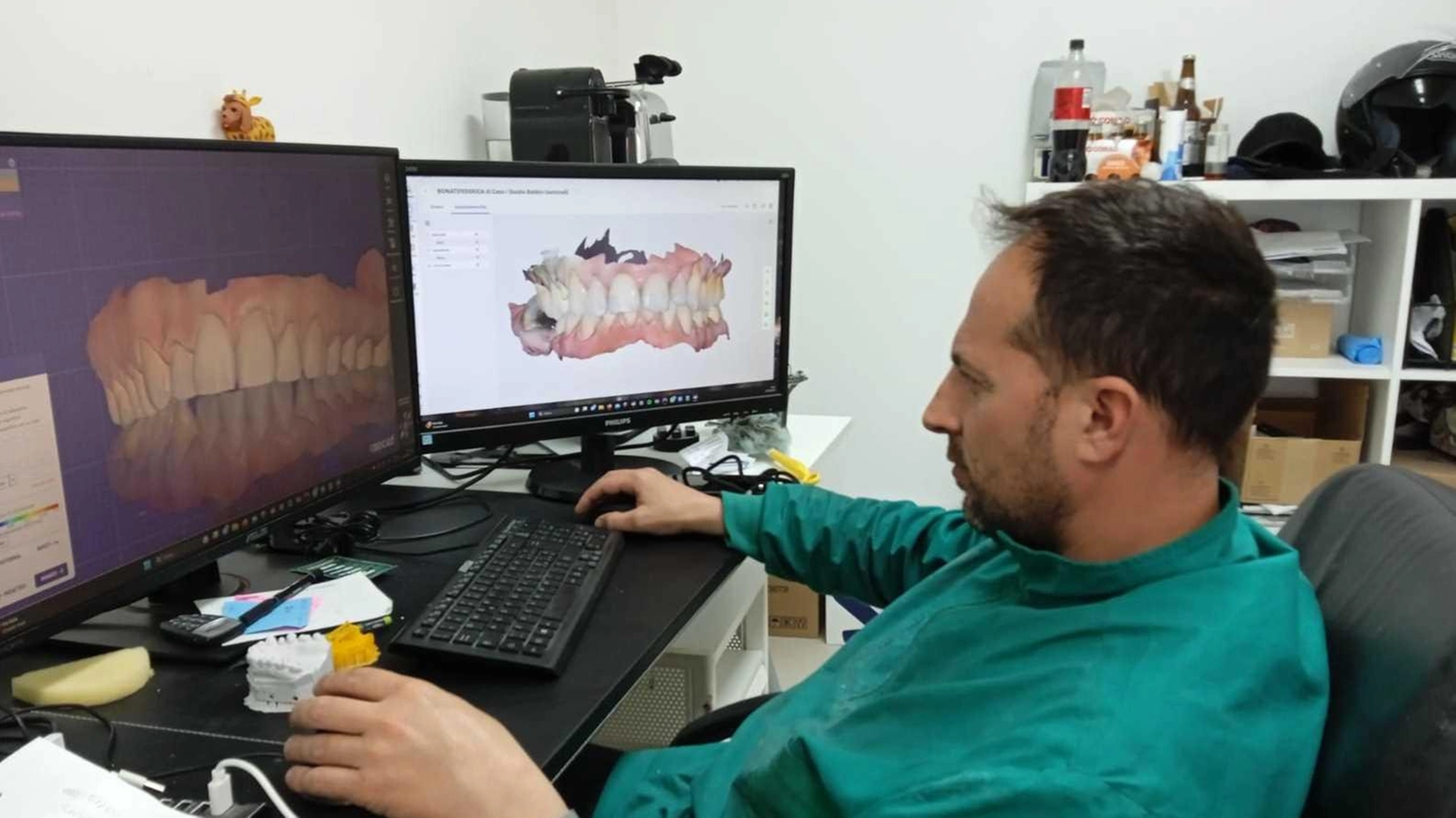 Dalla Lunigiana con la tecnologia alla conquista degli studi dentistici Dalla Lunigiana con la tecnologia alla conquista degli studi dentistici