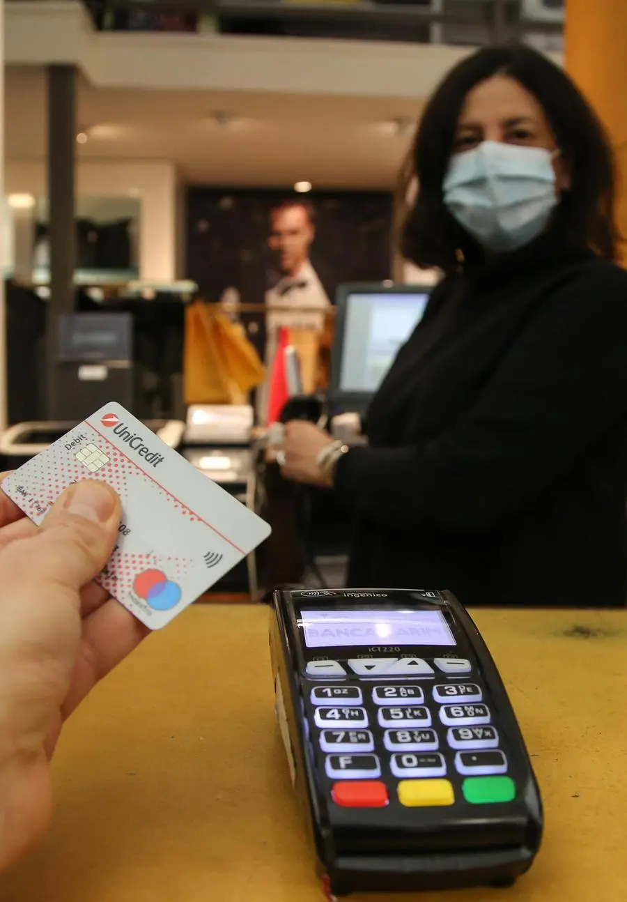 "Occorre tagliare il costo delle transazioni digitali"