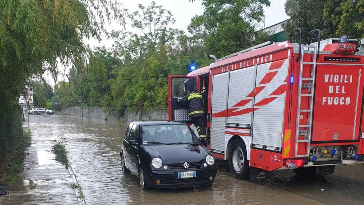 Bomba d’acqua in città Inizia la conta dei danni Bomba d’acqua in città Inizia la conta dei danni