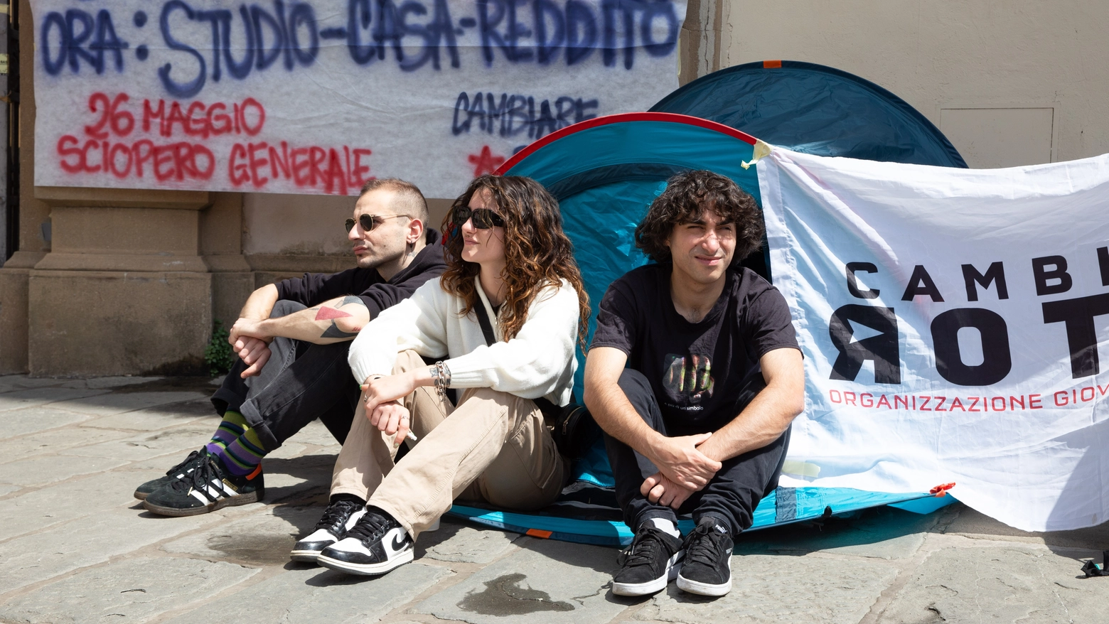 La protesta contro il caro affitti La protesta contro il caro affitti