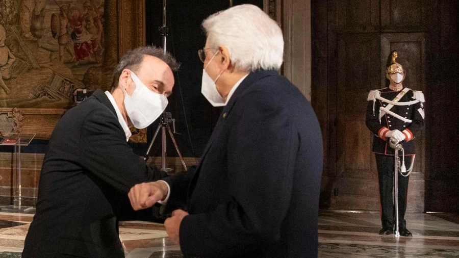 Roberto Benigni e il Presidente della Repubblica, Sergio Mattarella (Ansa)