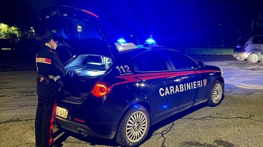 Ragazza minacciata con un coltello da un 27enne che le ha sottratto 270 euro