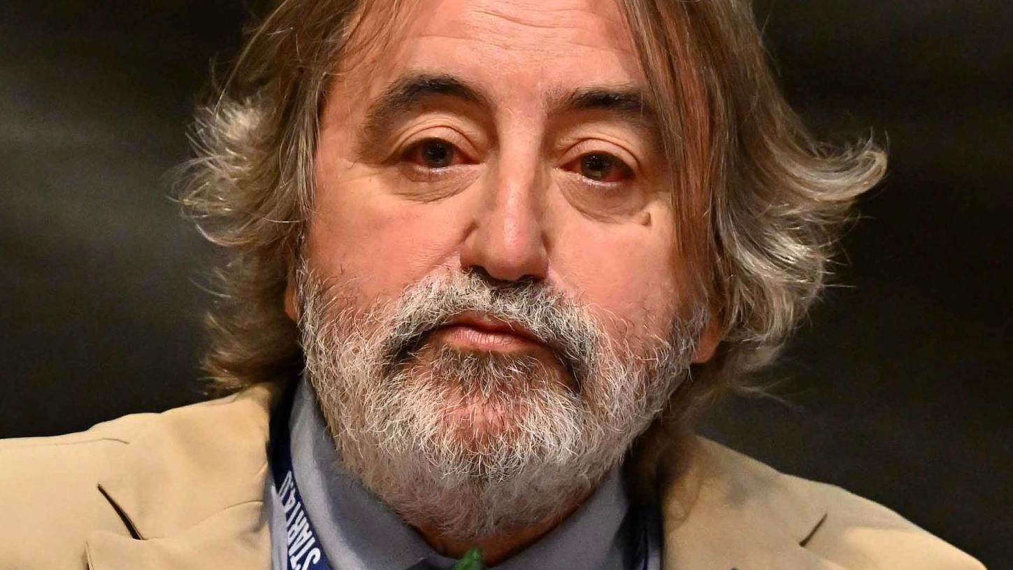 Convegno “Sotto il segno del porto“. Spezia lancia la sua sfida al mercato Convegno “Sotto il segno del porto“. Spezia lancia la sua sfida al mercato