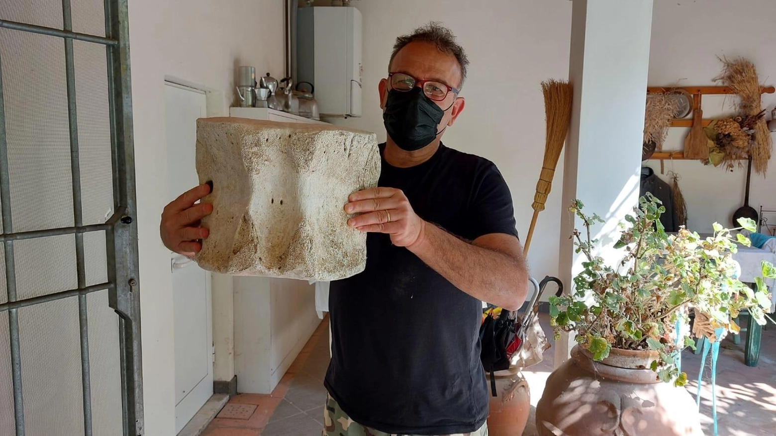 Quel fossile di balena è vecchio di mille anni Quel fossile di balena è vecchio di mille anni