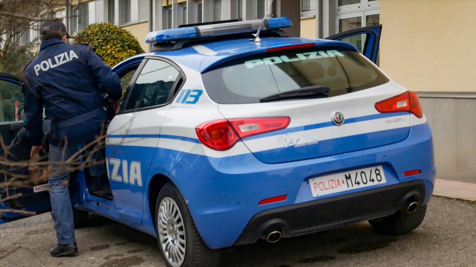 Polizia (foto d'archivio) Polizia (foto d'archivio)