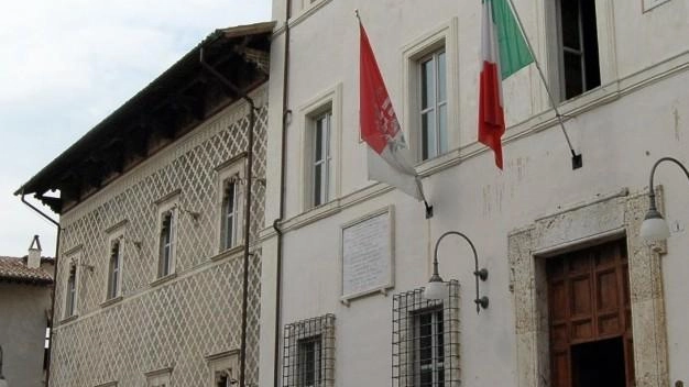 Per un posto in Comune 64 candidati Per un posto in Comune 64 candidati
