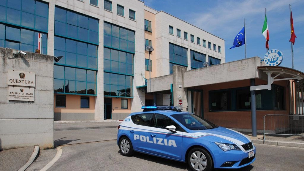 Irregolare e senza patente Sarà rimpatriato Irregolare e senza patente Sarà rimpatriato