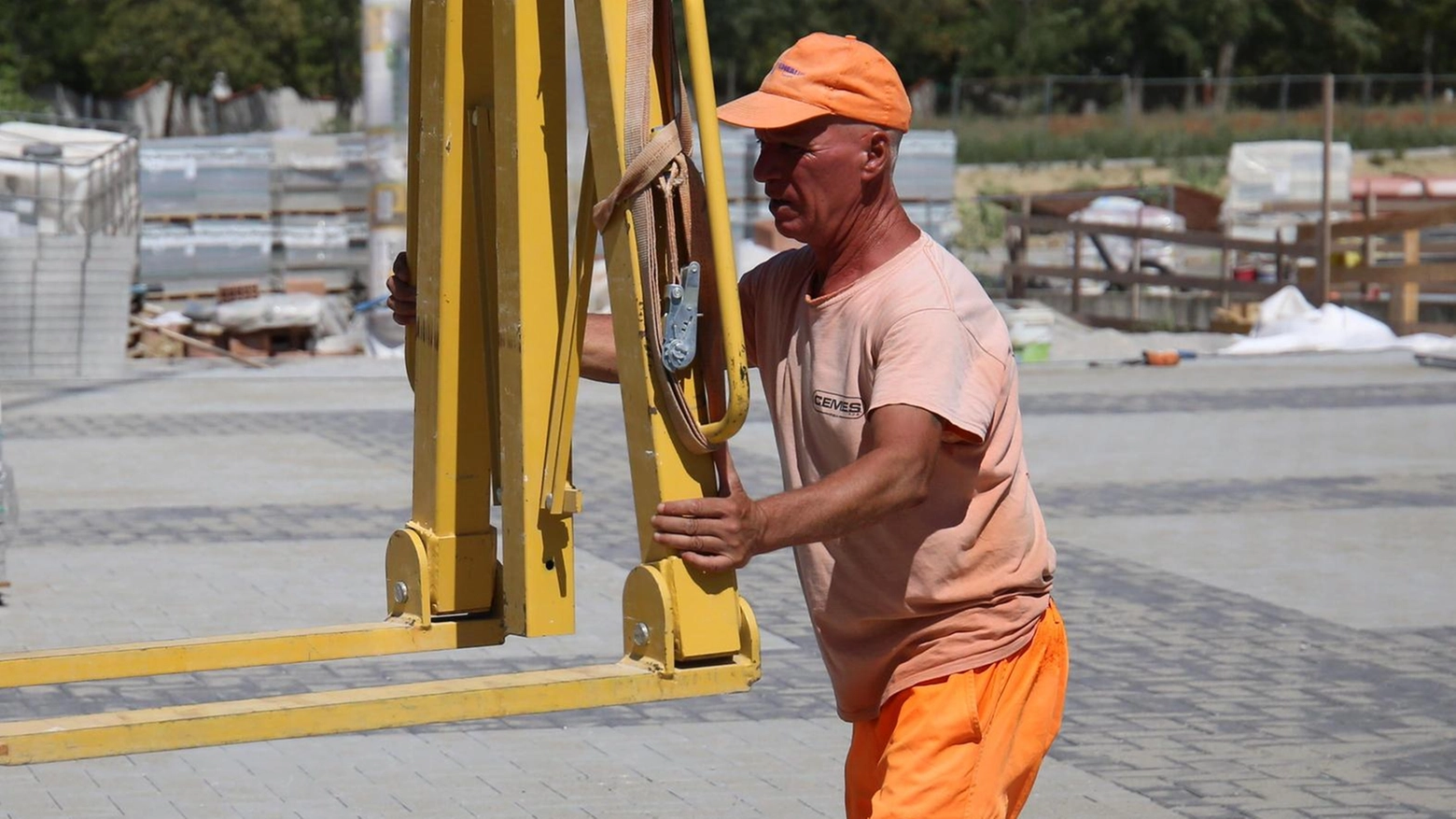 Il cantiere a Le Vedute "La nuova scuola materna ha già le fondamenta" Il cantiere a Le Vedute "La nuova scuola materna ha già le fondamenta"