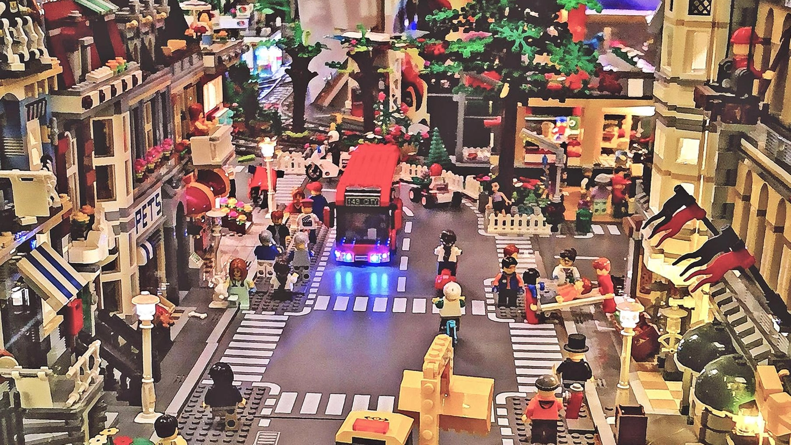 L’universo Lego al Tuscany Hall. Tutto pronto per Bricks in Florence. I mattoncini tornano protagonisti L’universo Lego al Tuscany Hall. Tutto pronto per Bricks in Florence. I mattoncini tornano protagonisti