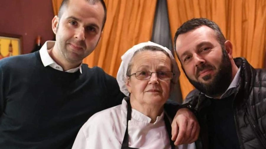 Franca Matteucci con i figli Pierpaolo e Giuseppe Pieretti