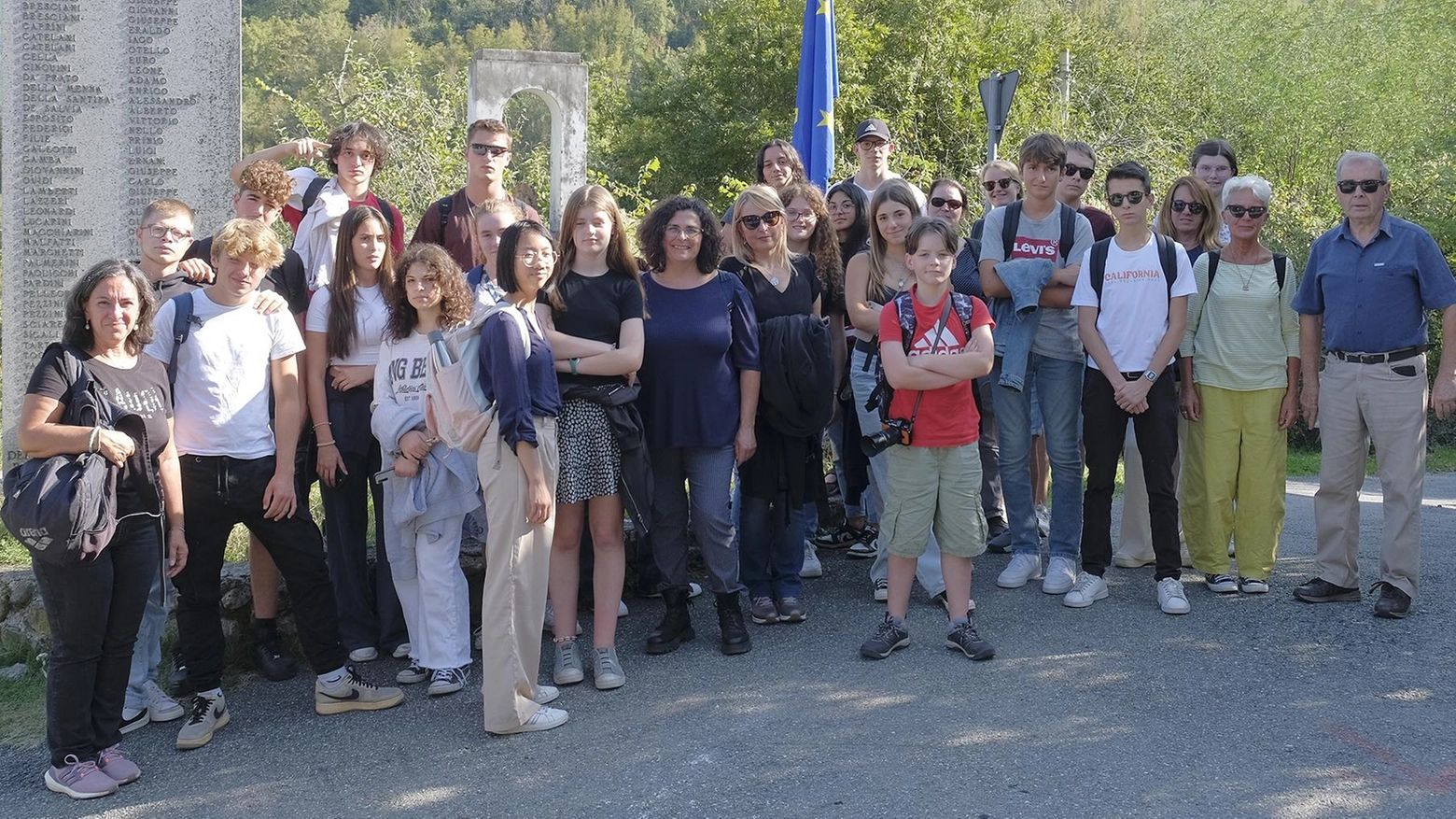 Le stragi narrate ai giovani tedeschi. Studenti visitano la fattoria di Valla: "Provo vergogna per il mio Paese"