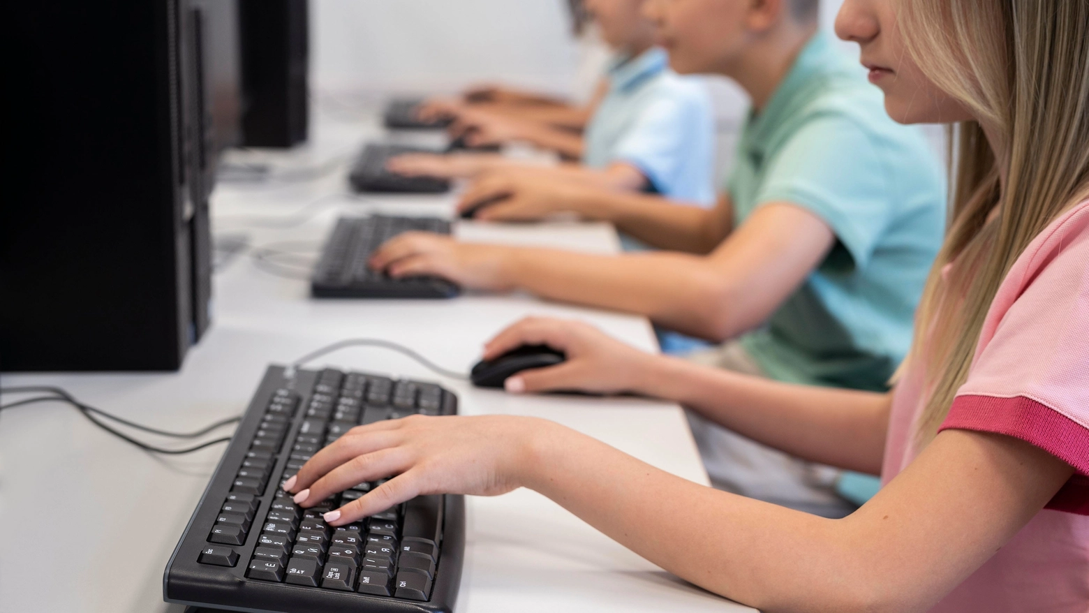 Ragazzi a scuola (Foto repertorio)