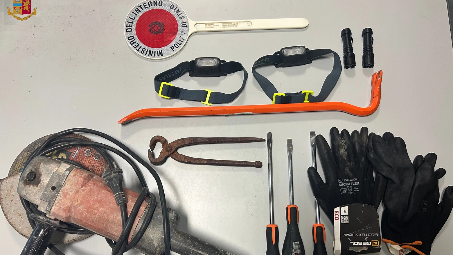 Quanto sequestrato dalla polizia Quanto sequestrato dalla polizia