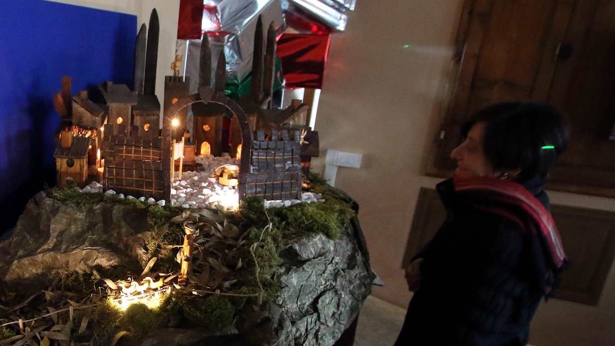 Il presepe di legno di Bandini (foto Gianni Nucci/Germogli) Il presepe di legno di Bandini (foto Gianni Nucci/Germogli)