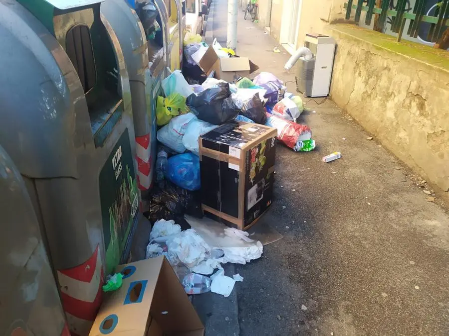 San Jacopino, raccolta firme contro i rifiuti selvaggi