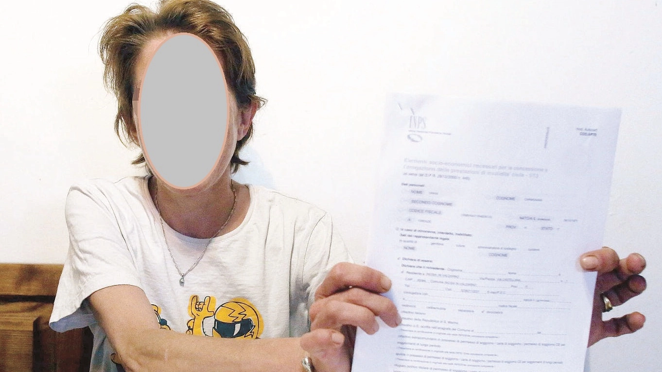 Vania Carmignani, 44 anni, non riceve l'assegno di invalidità per un'assurda vicenda (Germogli)