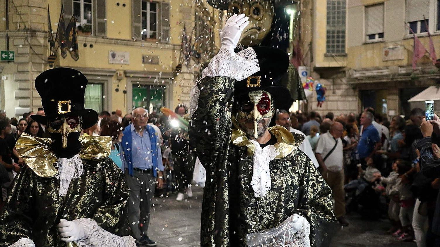 “Notte Barocca“, atmosfera da sogno  Musica, danza e anche il Carnevale