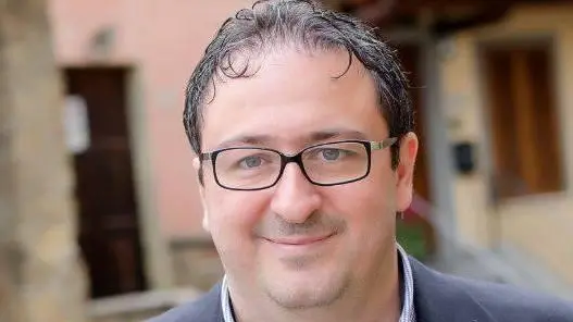 Comuni, è il giorno dei candidati Sfida Gragnoli-Tassini sul dopo Neri Comuni, è il giorno dei candidati Sfida Gragnoli-Tassini sul dopo Neri
