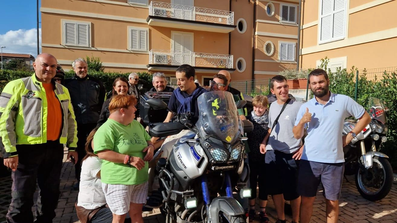 Motoclisti in visita alla "Casa di Mario" di Elena Improta