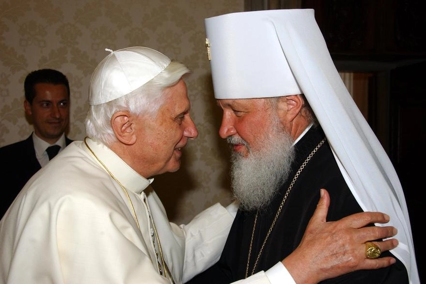Ratzinger e Kirill (Ansa)