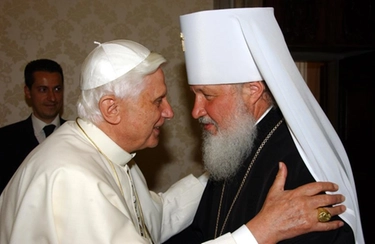 Morte Ratzinger, le reazioni del mondo. Dal patriarca Kirill a Re Carlo