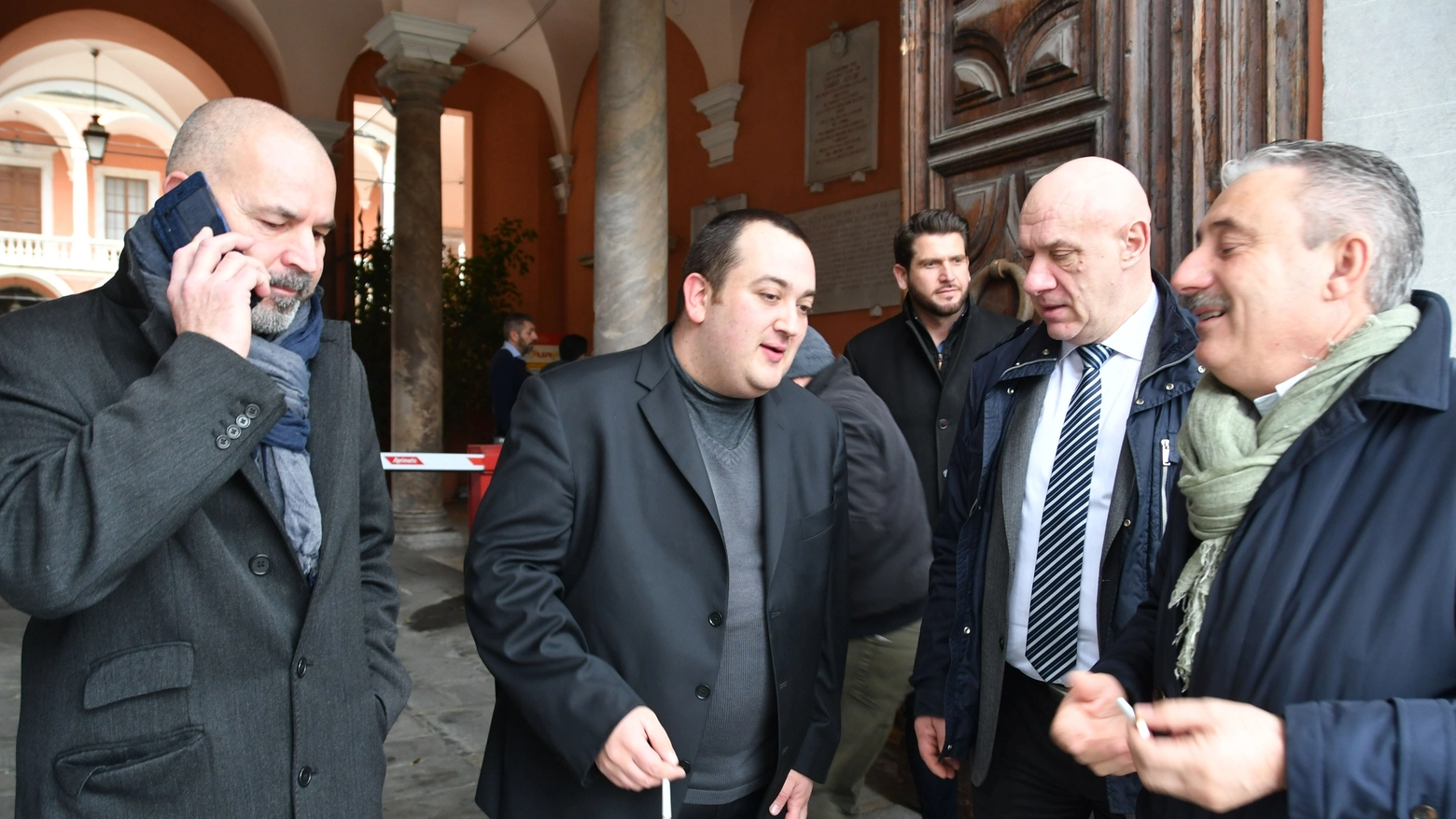 Opposizione a palazzo Ducale