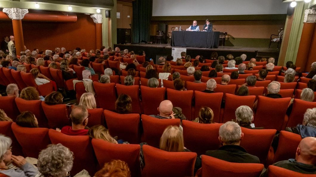Oggi si fa lezione di cinema. Progetto della scuola "Il Principe" Oggi si fa lezione di cinema. Progetto della scuola "Il Principe"
