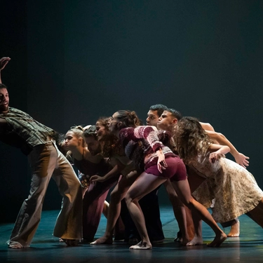 “Ballade”, al Petrarca di Arezzo MM Contemporary Dance Company racconta due generazioni a passo di danza