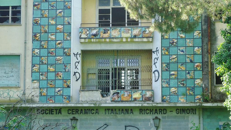 Ex Laveno, sì all’acquisto L’Asl ha dato il via libera Ospiterà un albergo Ex Laveno, sì all’acquisto L’Asl ha dato il via libera Ospiterà un albergo