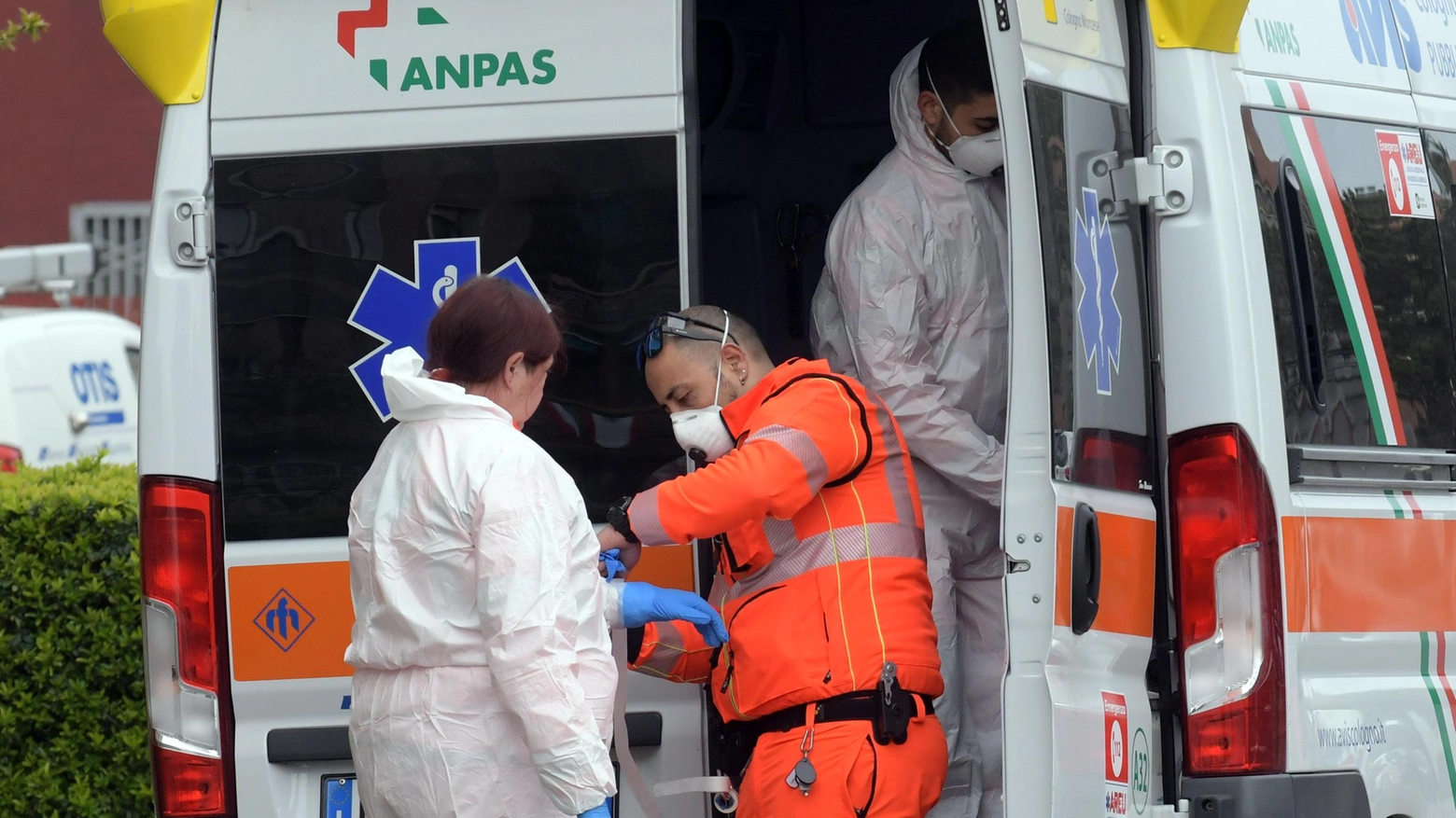 Un'ambulanza Un'ambulanza