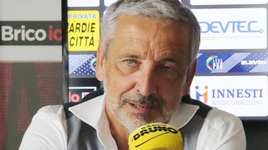 Pontedera, momento nero: "Chiedo scusa ai tifosi" Pontedera, momento nero: "Chiedo scusa ai tifosi"