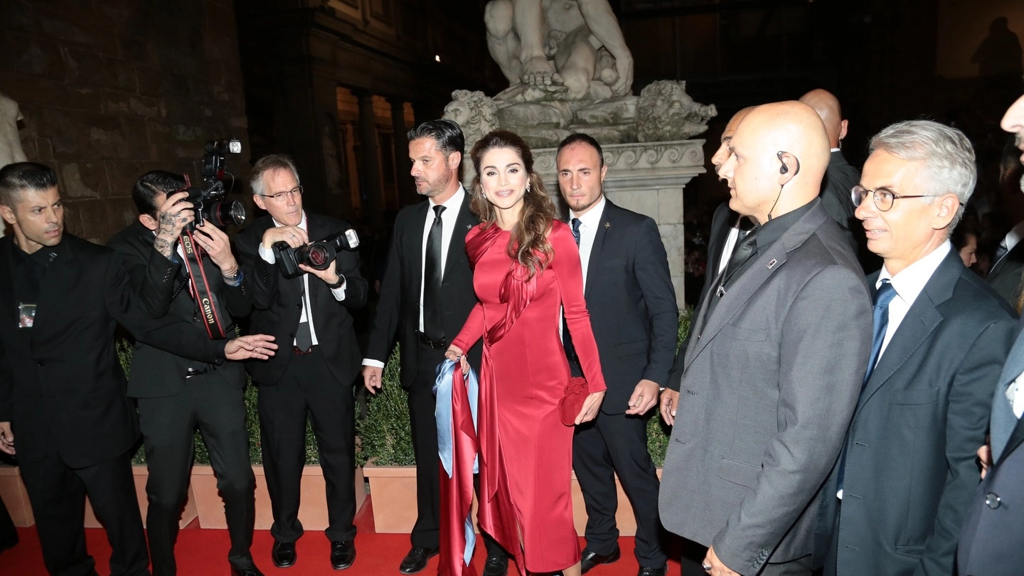 La regina Rania di Giordania a Firenze (foto Giuseppe Cabras/New Pressphoto)