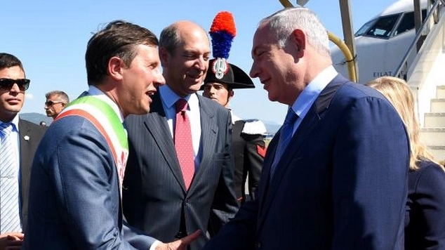 Nardella stringe la mano al premier israeliano