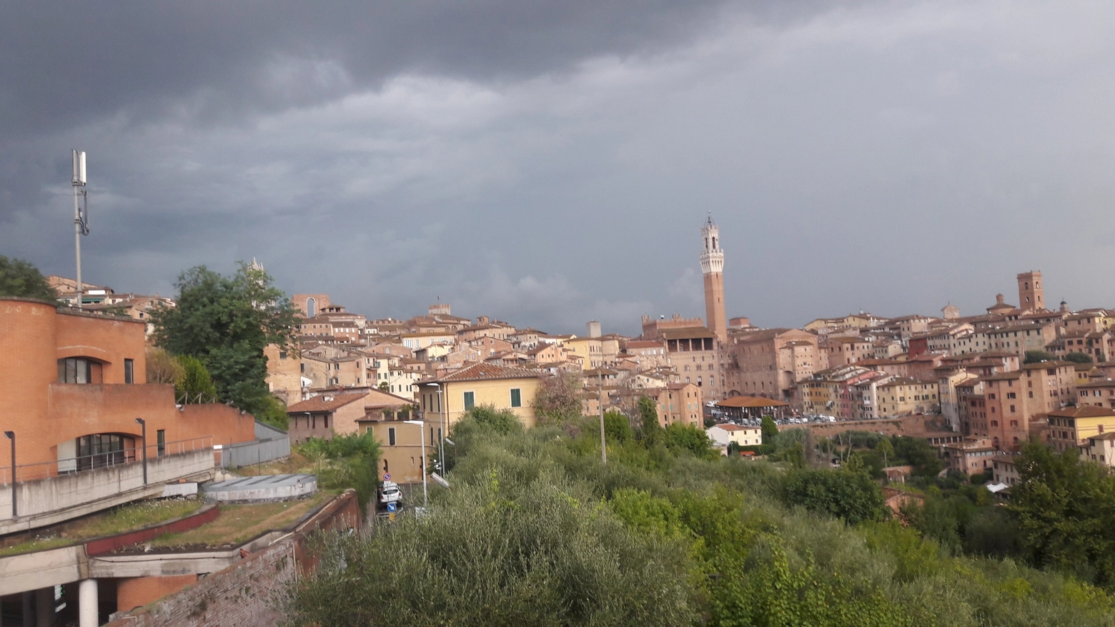 Maltempo a Siena, a rischio le prove per il Palio