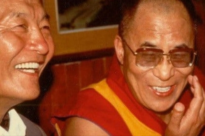 Namkhai Norbu con il Dalai Lama