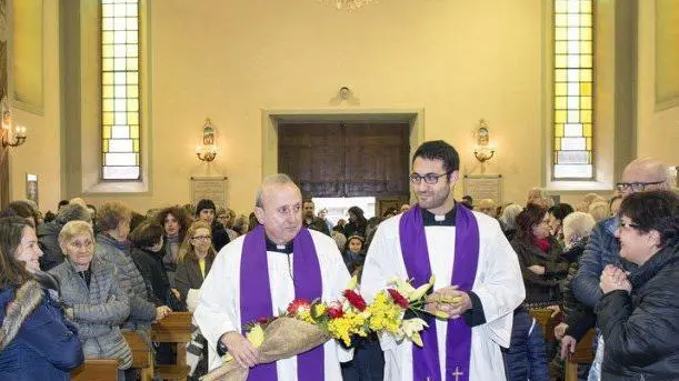 Festa per il ’Giubileo’ di platino La chiesa di Arpiola compie 70 anni Storia di un simbolo per la comunità Festa per il ’Giubileo’ di platino La chiesa di Arpiola compie 70 anni Storia di un simbolo per la comunità