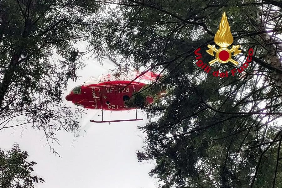 L'elicottero Drago dei vigili del fuoco