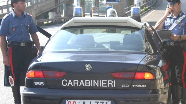  I carabinieri hanno identificato il personale impegnato nel funerale, risultato tutto «abusivo» (foto d’archivio)