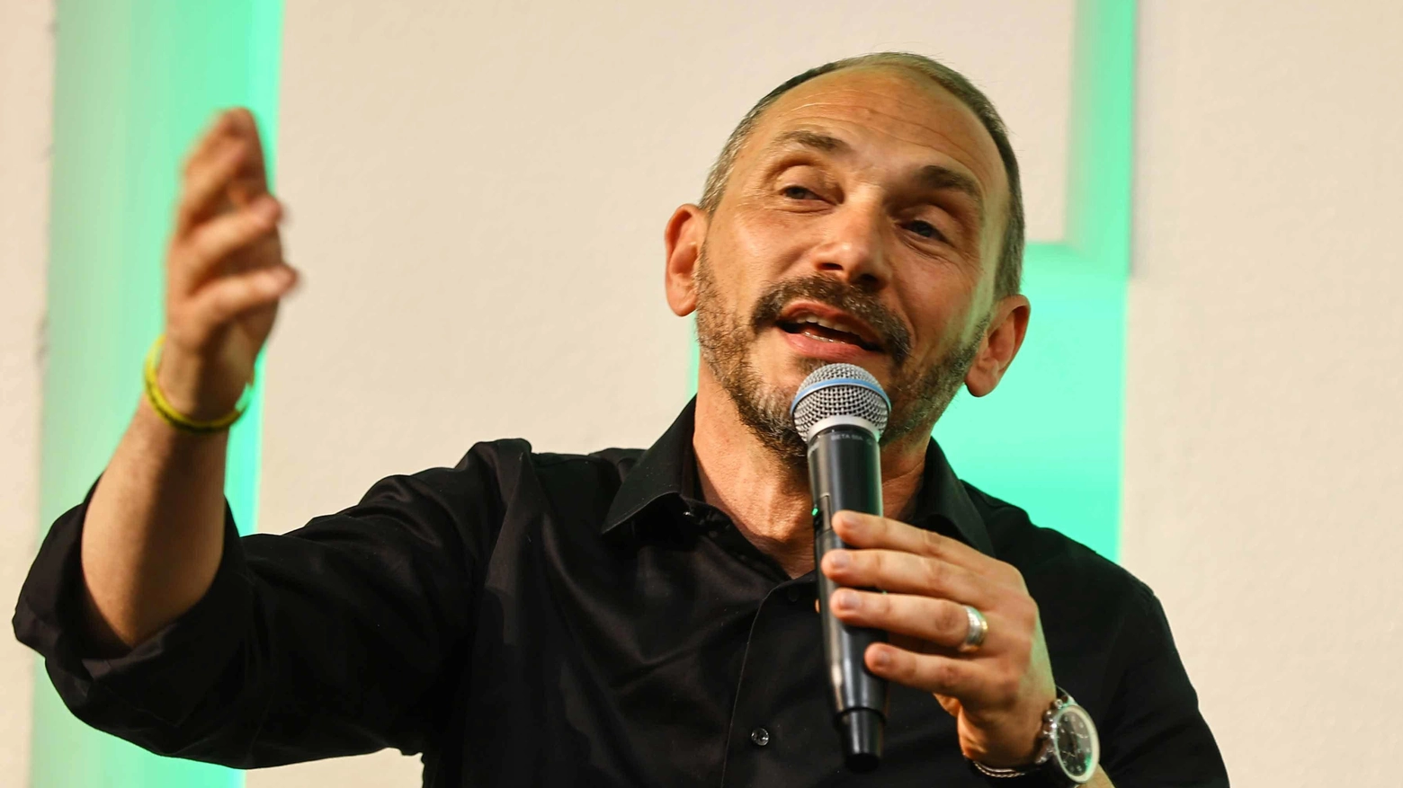 Veleni, polemiche e strategia Fossi esce con le ossa rotte mentre la destra si tura il naso Veleni, polemiche e strategia Fossi esce con le ossa rotte mentre la destra si tura il naso