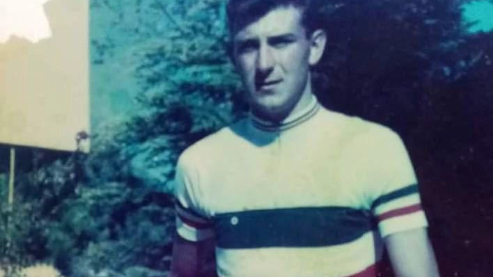 Un secolo a caccia della ’Rosa’ Più comprimari che protagonisti Cent’anni di versiliesi alla Corsa Un secolo a caccia della ’Rosa’ Più comprimari che protagonisti Cent’anni di versiliesi alla Corsa