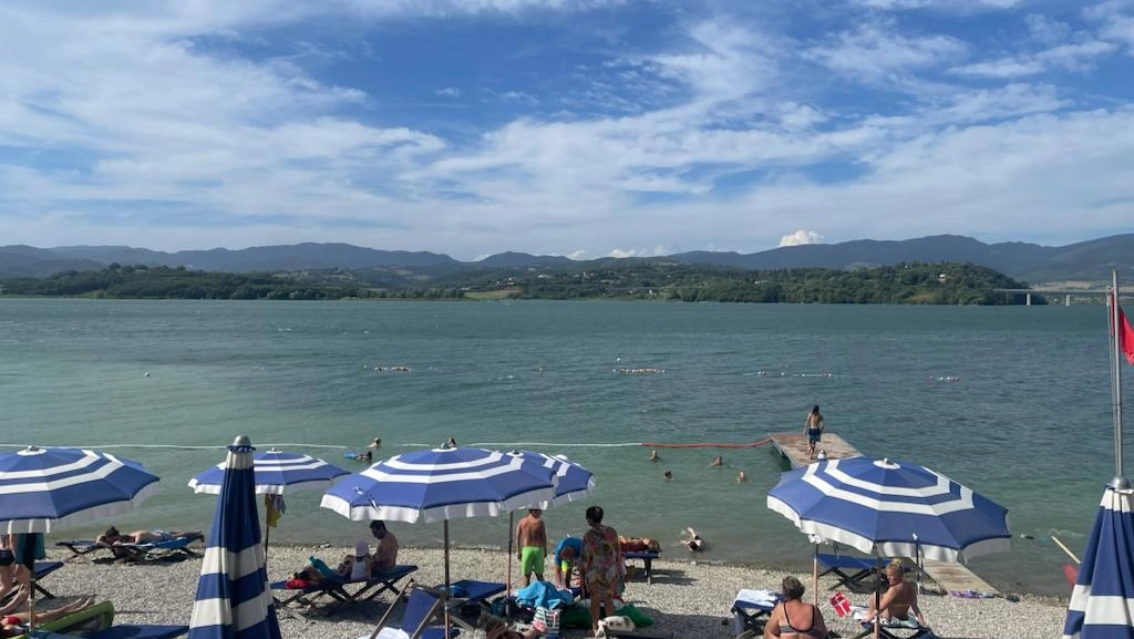 Turisti a Bilancino nelle scorse settimane