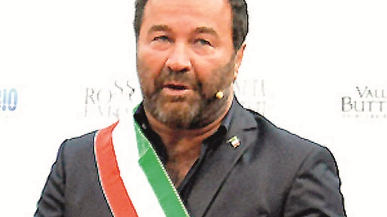 Il sindaco Luigi Bellumori